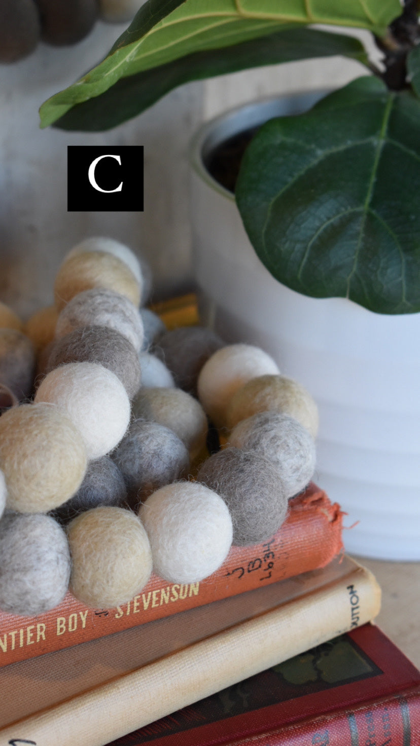 felted pom pom garland || handmade home decor